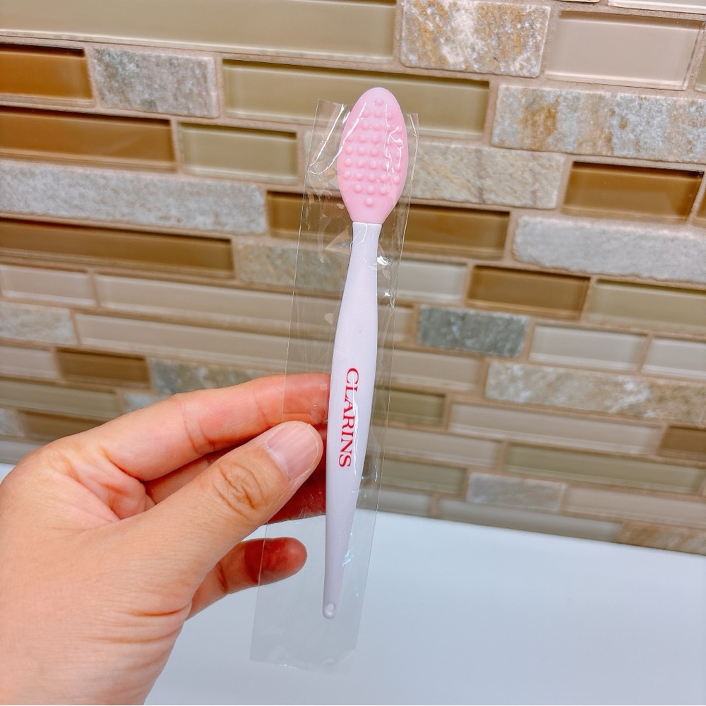 Any 3 for $25 | Clarins Mini Facial Cleansing Brush – Pink Silicone Tool